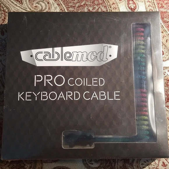 CableMod Pro Coiled Keyboard Cable - Picture 10 of 10